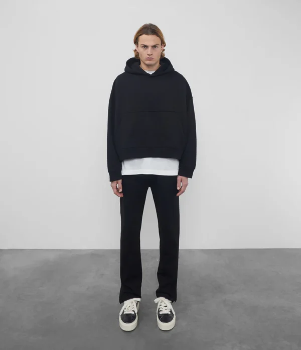 HEAVYWEIGHT CROPPED HOODIE